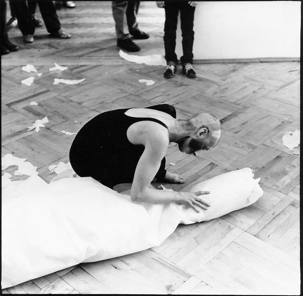 Performance mit Fine  zur Ausstellung Galerie Nord, 1985 / © Th. Florschuetz